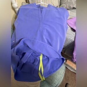 Figs Purple Scrub set - blueberry. Large Rafaela LP Zamora
True color 2nd photo